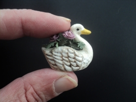 Dollhouse miniature swan planter in 1"scale