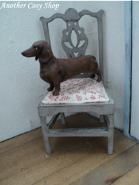 Dollhouse miniature dachshund in 1"scale