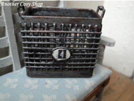 Poppenhuis miniatuur metalen draadmand (groot) schaal 1:12