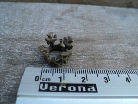 Poppenhuis miniatuur decoratie klein metalen kroontje