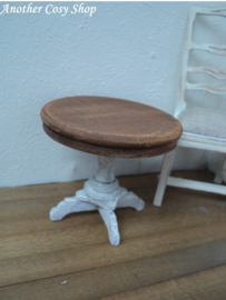 Poppenhuis miniatuur bijzettafel schaal 1:12