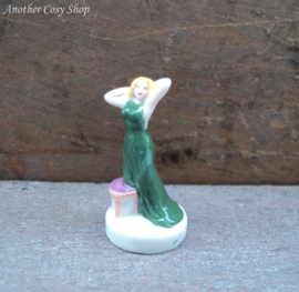 Statue pin-up girl in green dress