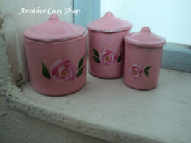 Puppenhaus-Miniatur-Set Vorratsdosen rosa Maßstab 1:12