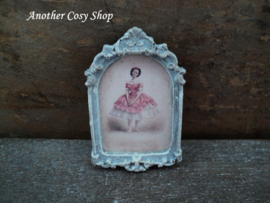 Poppenhuis miniatuur schilderij ballerina schaal 1:12