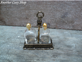 Dollhouse miniature decanter set in 1" scale