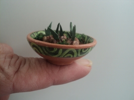 Dollhouse miniature brown bowl with flower bulbs 1"scale