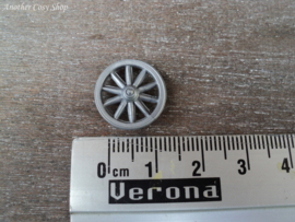 Dollhouse miniature wheels