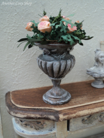 Dollhouse miniature urn planter with pink roses in 1" scale