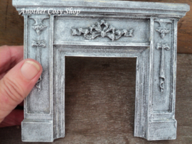 Dollhouse miniature fireplace bows 1"scale