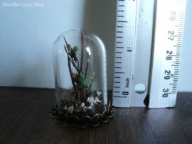 Dollhouse miniature glass dome with frogs decoration 1" scale