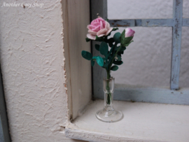 Dollhouse miniature glass vase with roses in 1" scale