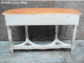 Dollhouse miniature console table in 1" scale