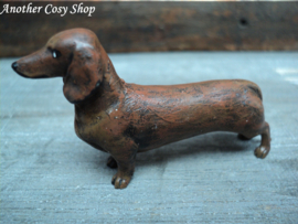 Dollhouse miniature dachshund in 1"scale