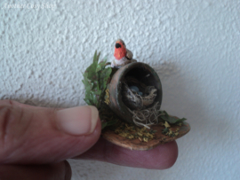 Poppenhuis miniatuur vogeltje op bloempot decoratie schaal 1:12