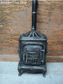 Dollhouse miniature 'cast iron' stove scale 1:12