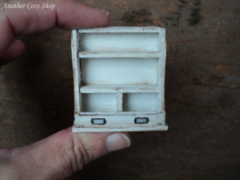 Dollhouse miniature storage bin in 1" scale
