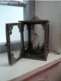 Dollhouse miniature lantern in one inch scale