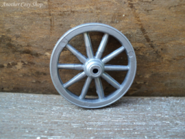 Dollhouse miniature wheels