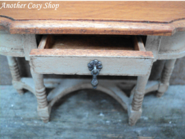 Dollhouse miniature console table in 1" scale