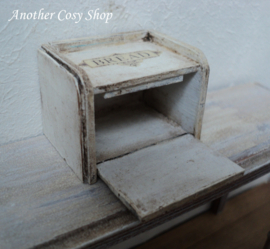 Dollhouse miniature bread bin in 1" scale