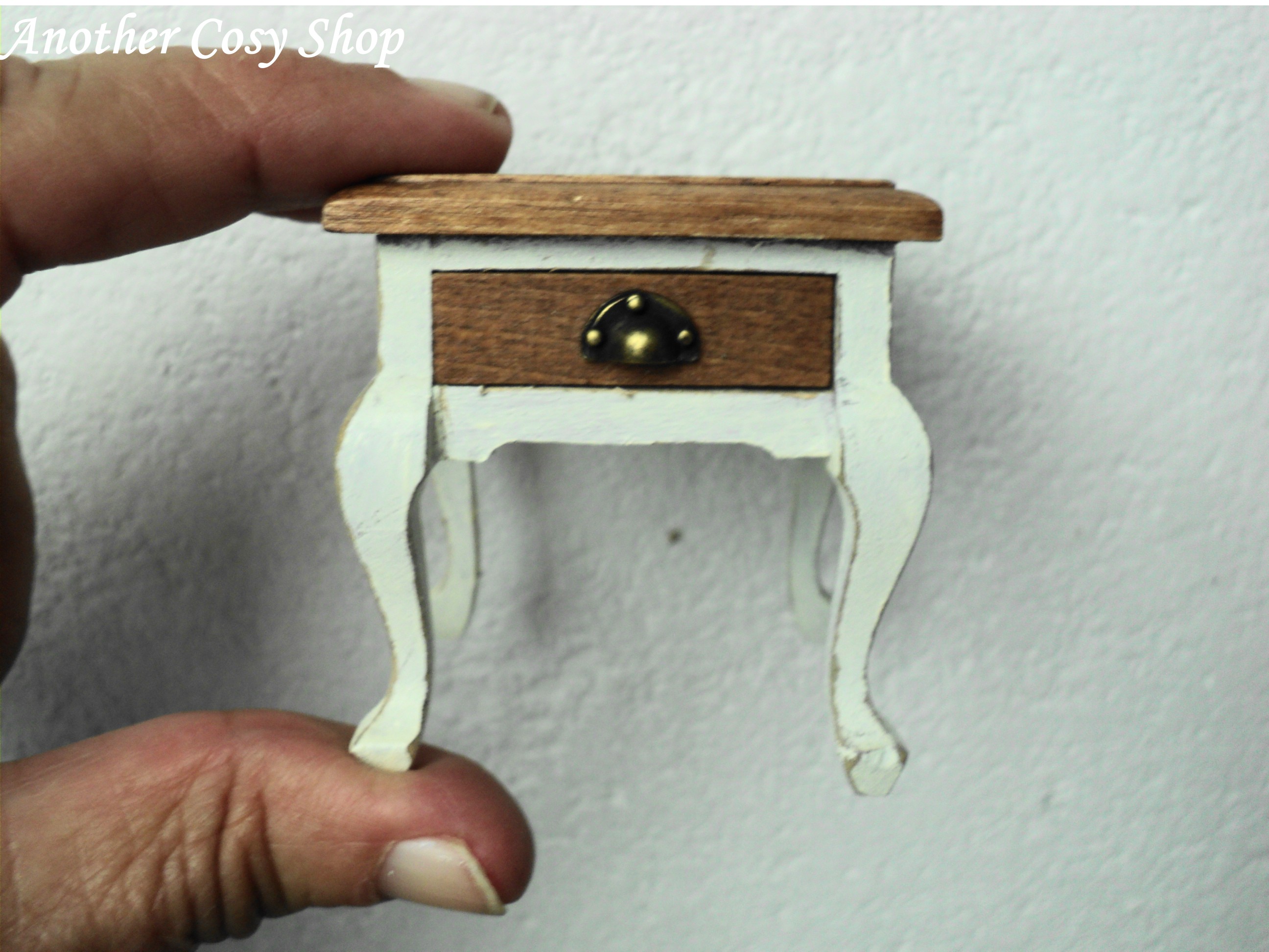 Dollhouse miniature side table 1" scale