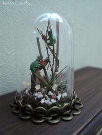 Dollhouse miniature glass dome with frogs decoration 1" scale