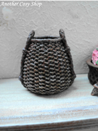 Dollhouse miniature harvest basket medium in 1" scale