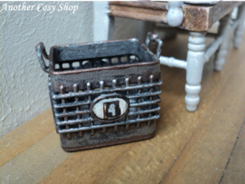 Poppenhuis miniatuur metalen draadmand (klein) schaal 1:12