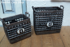 Poppenhuis miniatuur metalen draadmand (groot) schaal 1:12