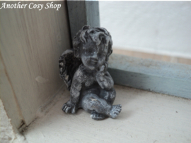 Statue angel with one hand under chin in 1" scale