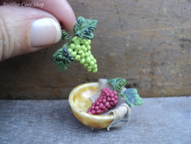 Dollhouse miniature bowl with grapes 1"scale