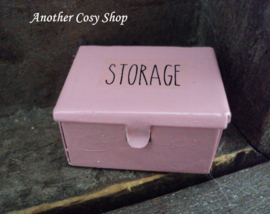 Dollhouse miniature storage box in 1" scale