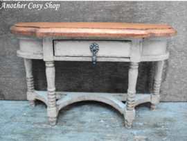 Dollhouse miniature console table in 1" scale