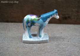 Beeldje paard wit/blauw