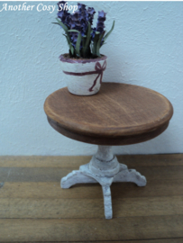 Poppenhuis miniatuur bijzettafel schaal 1:12