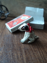 Poppenhuis miniatuur speelgoed hondje