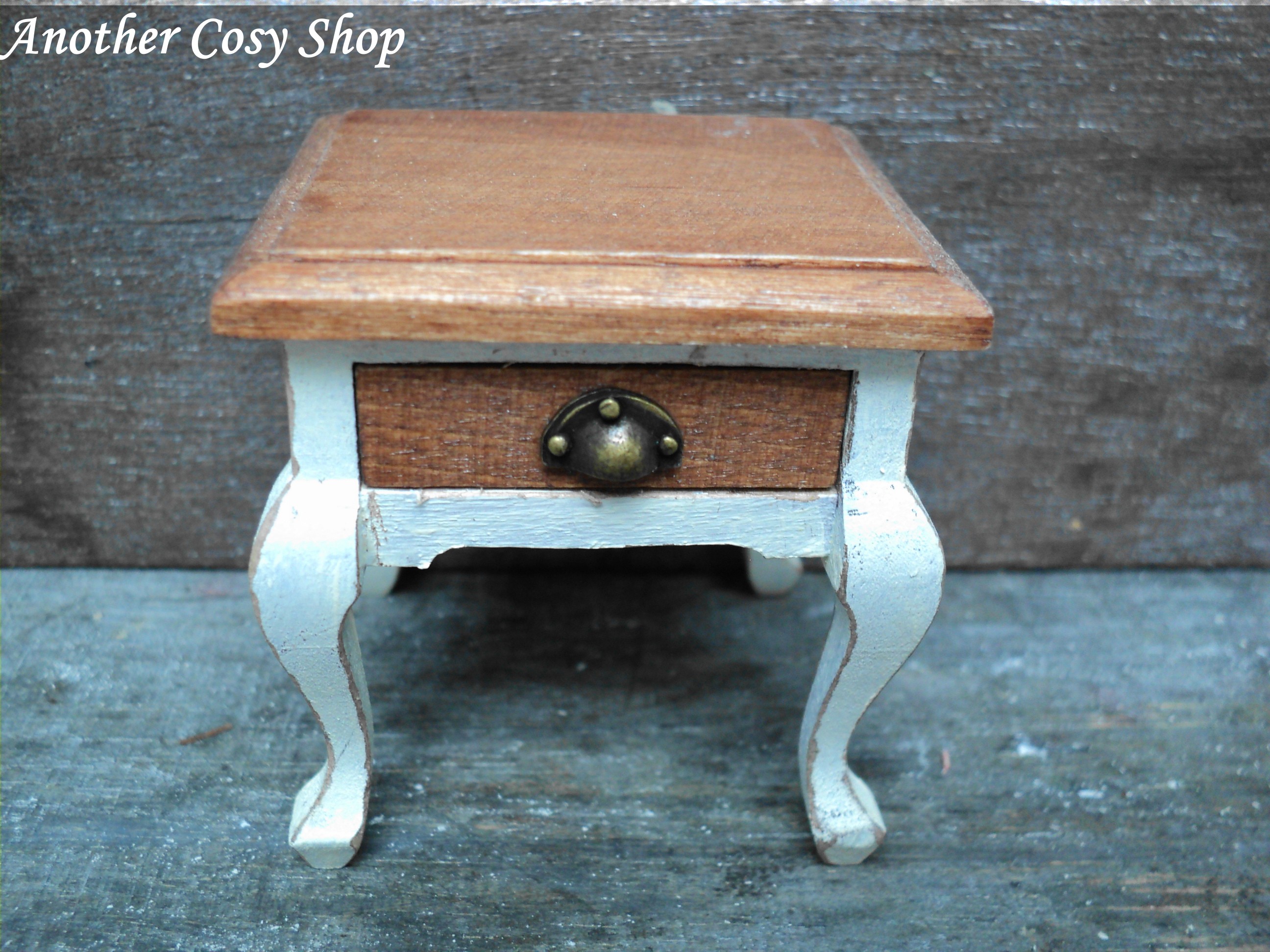 Dollhouse miniature side table 1" scale