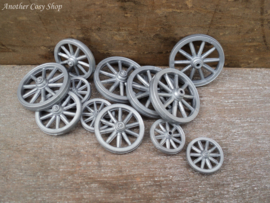 Dollhouse miniature wheels