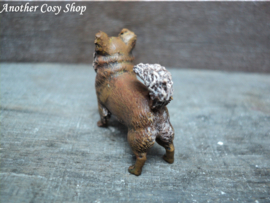 Poppenhuis miniatuur chihuahua (staand) schaal 1:12