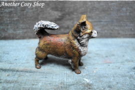 Poppenhuis miniatuur chihuahua (staand) schaal 1:12