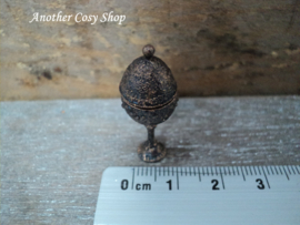 Dollhouse miniature small goblet with lid in 1"scale