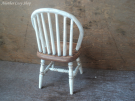 Dollhouse miniature stick back chair white 1" scale
