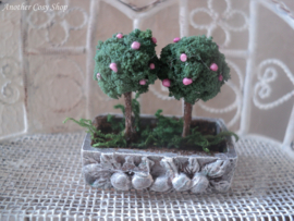 Dollhouse miniature  planter  with bonsai trees in  1" scale