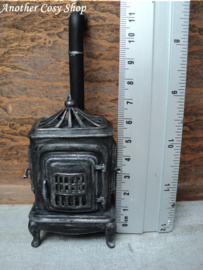 Dollhouse miniature 'cast iron' stove scale 1:12