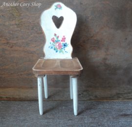 Dollhouse miniature chair with cutout heart 1"scale