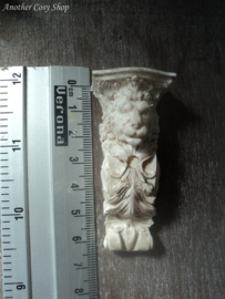 Dollhouse miniature  wall console lion head 1"scale