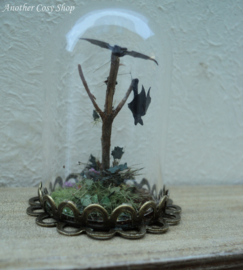 Poppenhuis miniatuur stolp met vleermuizen schaal 1:12