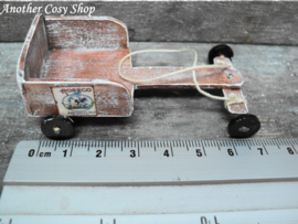 Dollhouse miniature go-kart in 1" scale