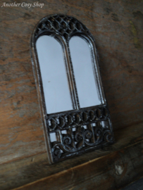 Poppenhuis miniatuur kathedraal boog spiegel bruin schaal 1:12