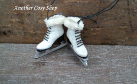 Dollhouse miniature ice skates 1"scale